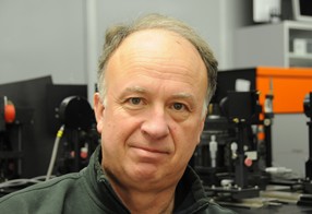 Dr. Klaus Teuchner